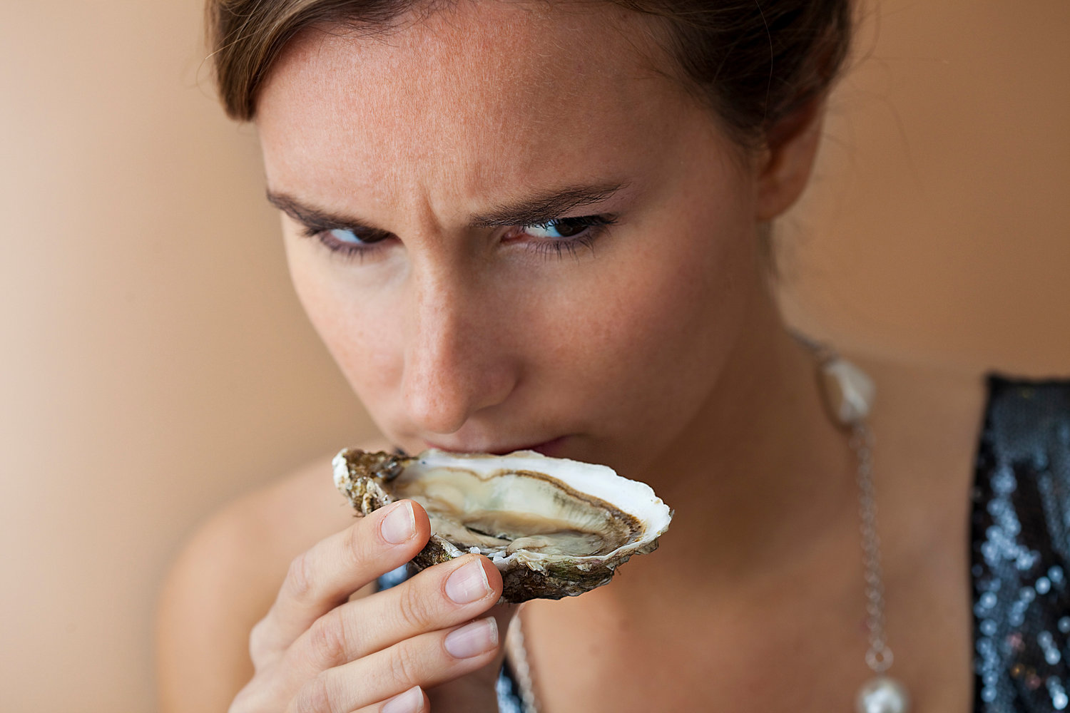 Avoid eating certain oysters until further notice, says the Washington State Department of Health, due to a norovirus outbreak linked to raw oysters.