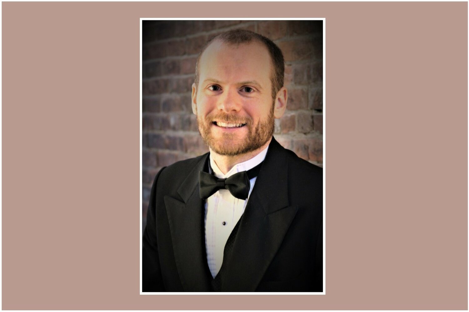 Artistic Director Ben Luedcke looks forward to his first season with Masterworks Choral Ensemble. He is currently finishing his Doctorate of Musical Arts in choral conducting at the University of Washington and has taught at UW in the Choral, Musicology, and English departments. 2023.